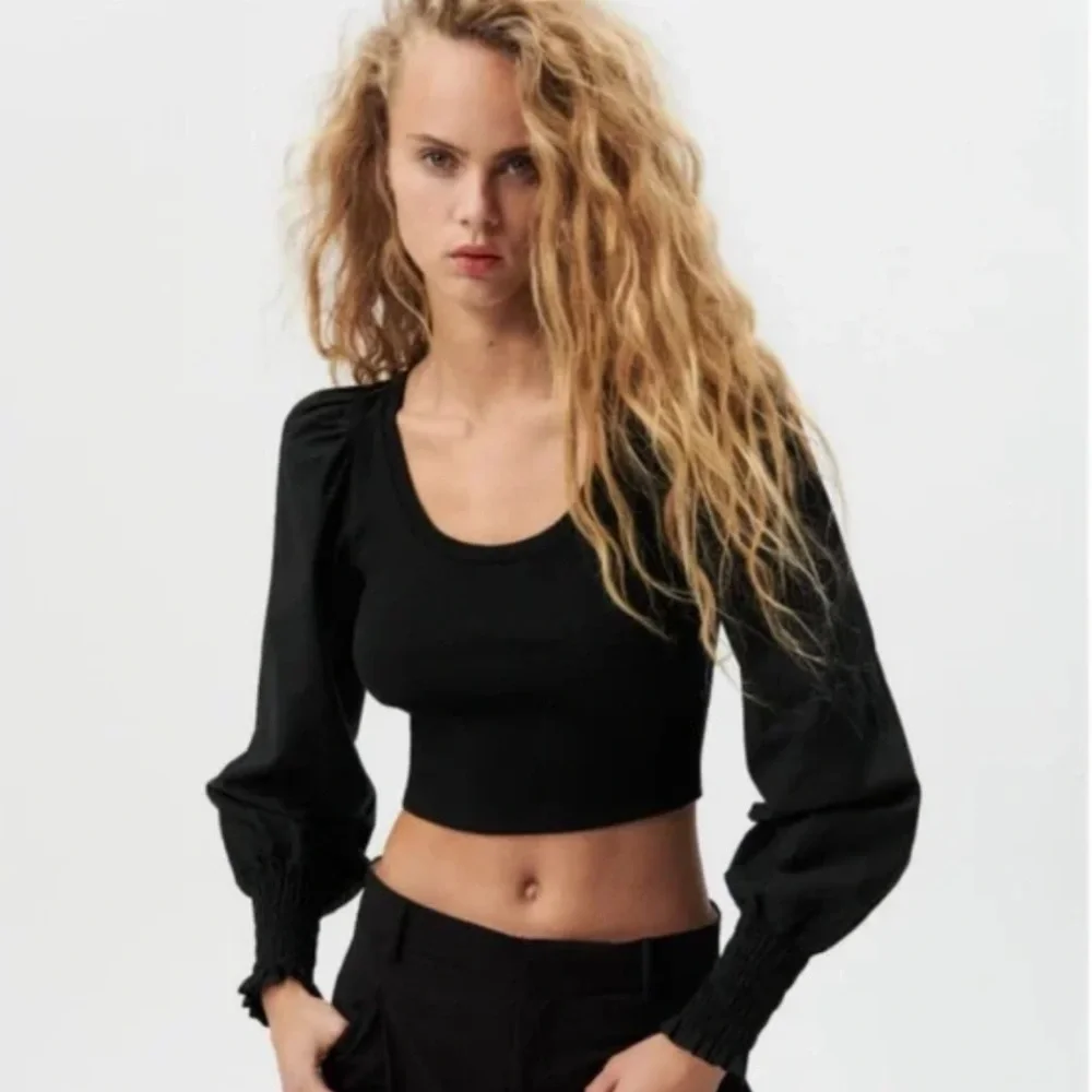 Zara puff sleeve size medium top